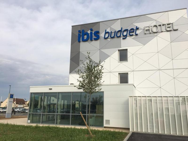 Ibis Budget Beauvais Aeroport Tillé Esterno foto
