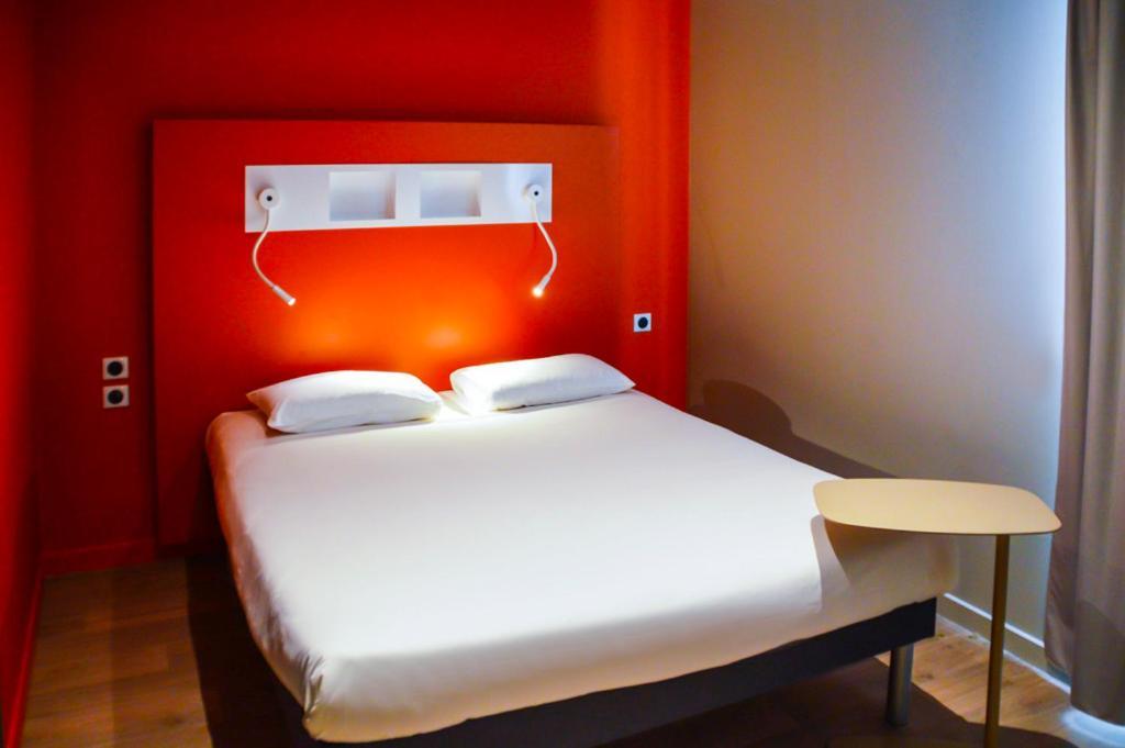 Ibis Budget Beauvais Aeroport Tillé Esterno foto