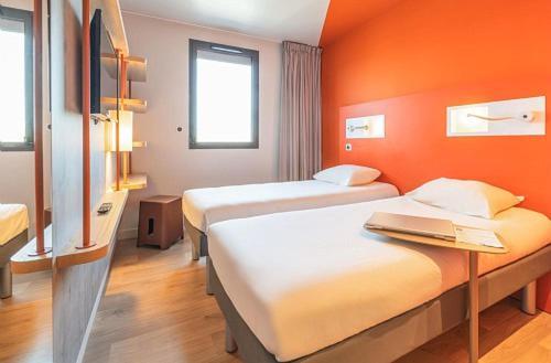 Ibis Budget Beauvais Aeroport Tillé Esterno foto