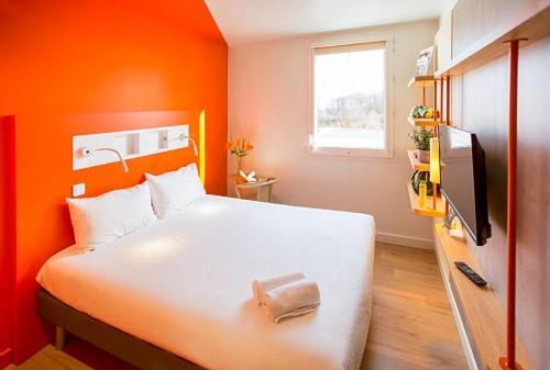 Ibis Budget Beauvais Aeroport Tillé Esterno foto