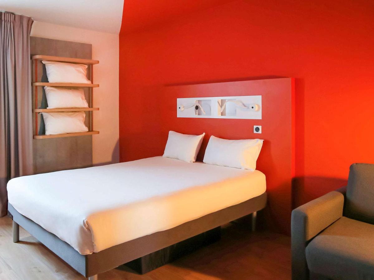 Ibis Budget Beauvais Aeroport Tillé Esterno foto