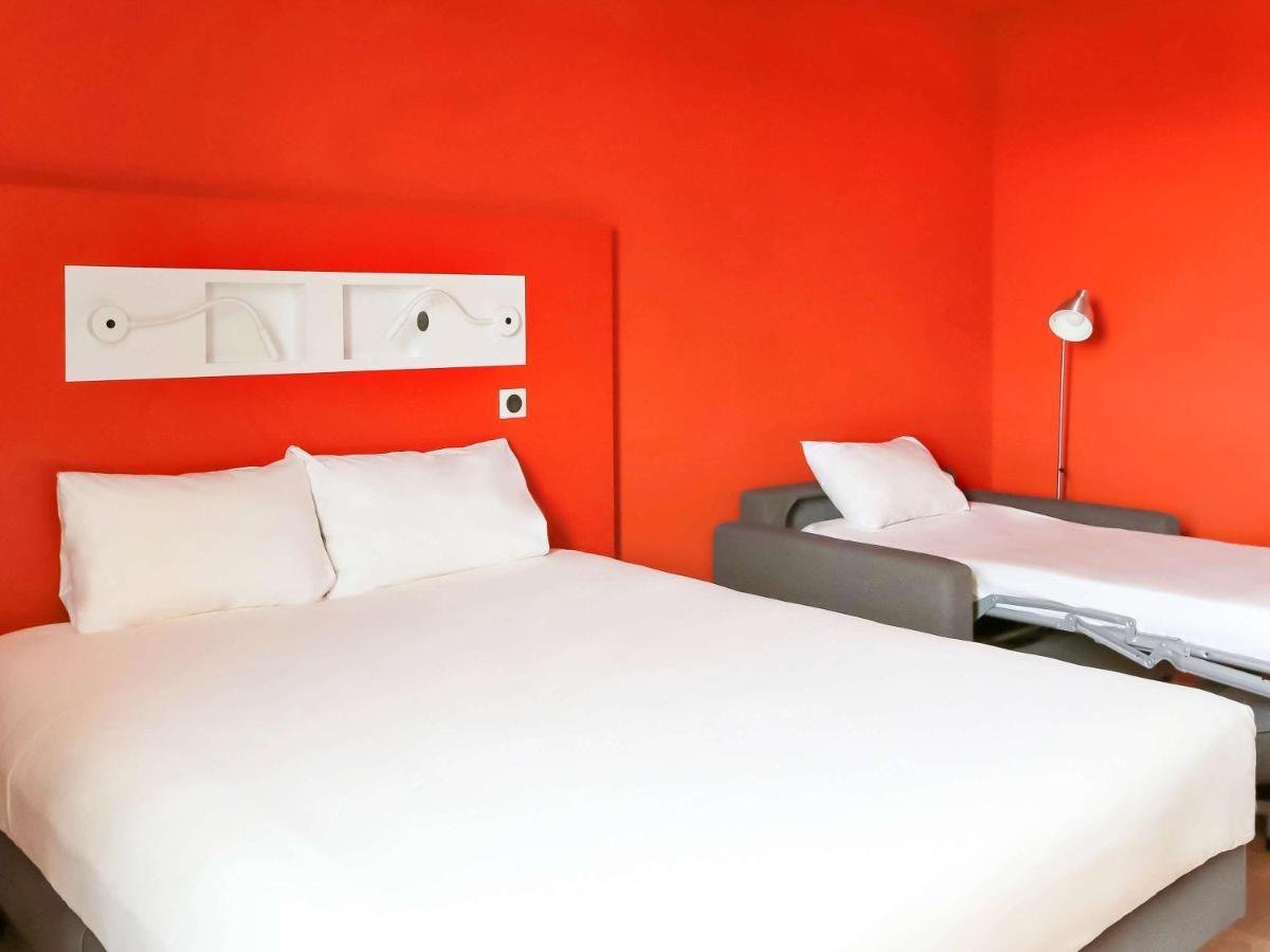 Ibis Budget Beauvais Aeroport Tillé Esterno foto